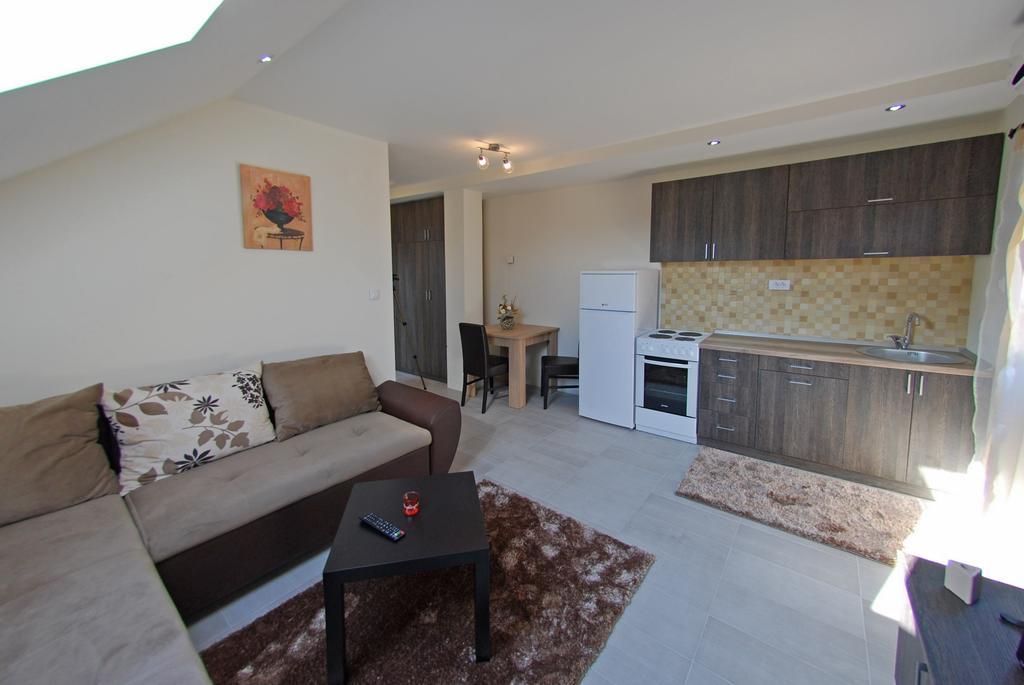 Franstal Apartments Belgrade Room photo